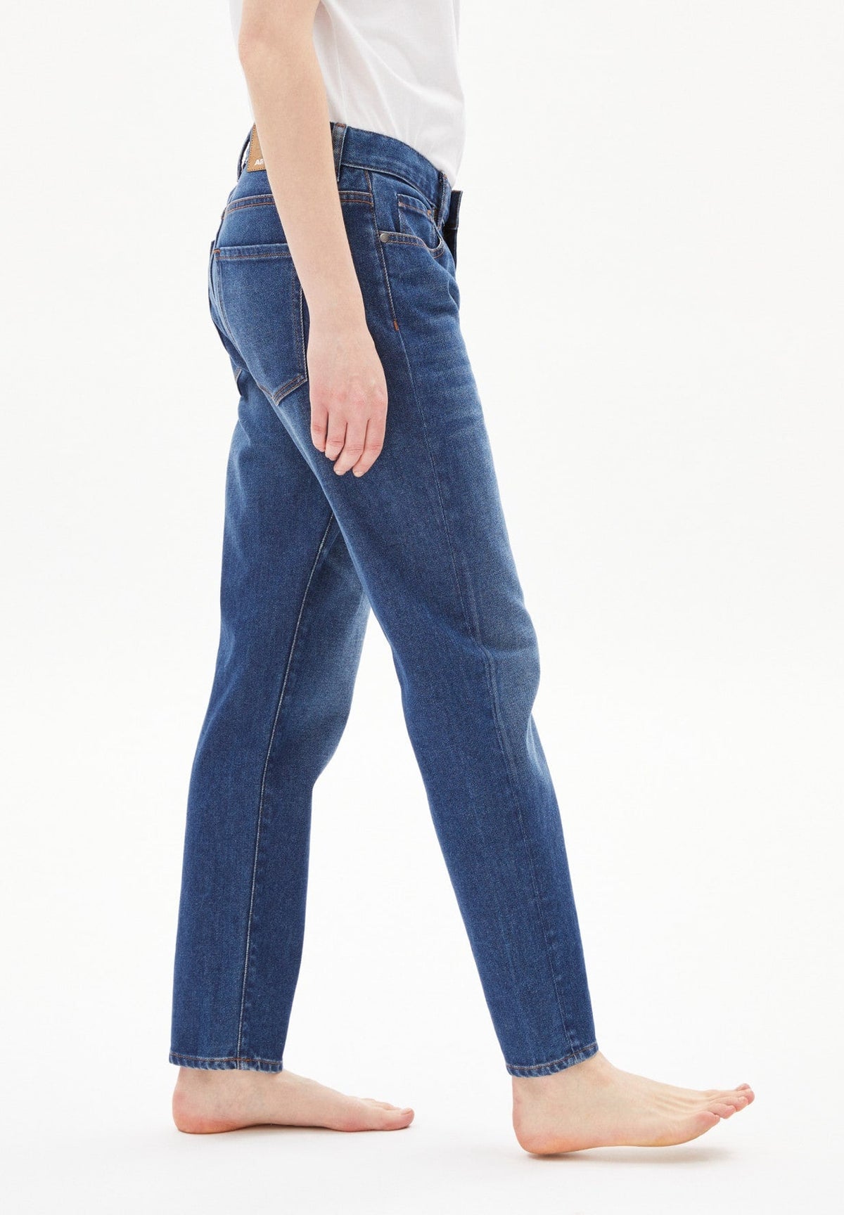 W's Cayaa - Tapered Boyfriend Fit Mid Waist - Organic cotton Pants Armedangels