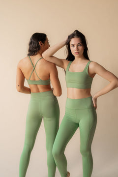 Girlfriend Collective - W's Compressive Leggings - Limited Colors - Made From Recycled Plastic Bottles - Weekendbee - sustainable sportswear