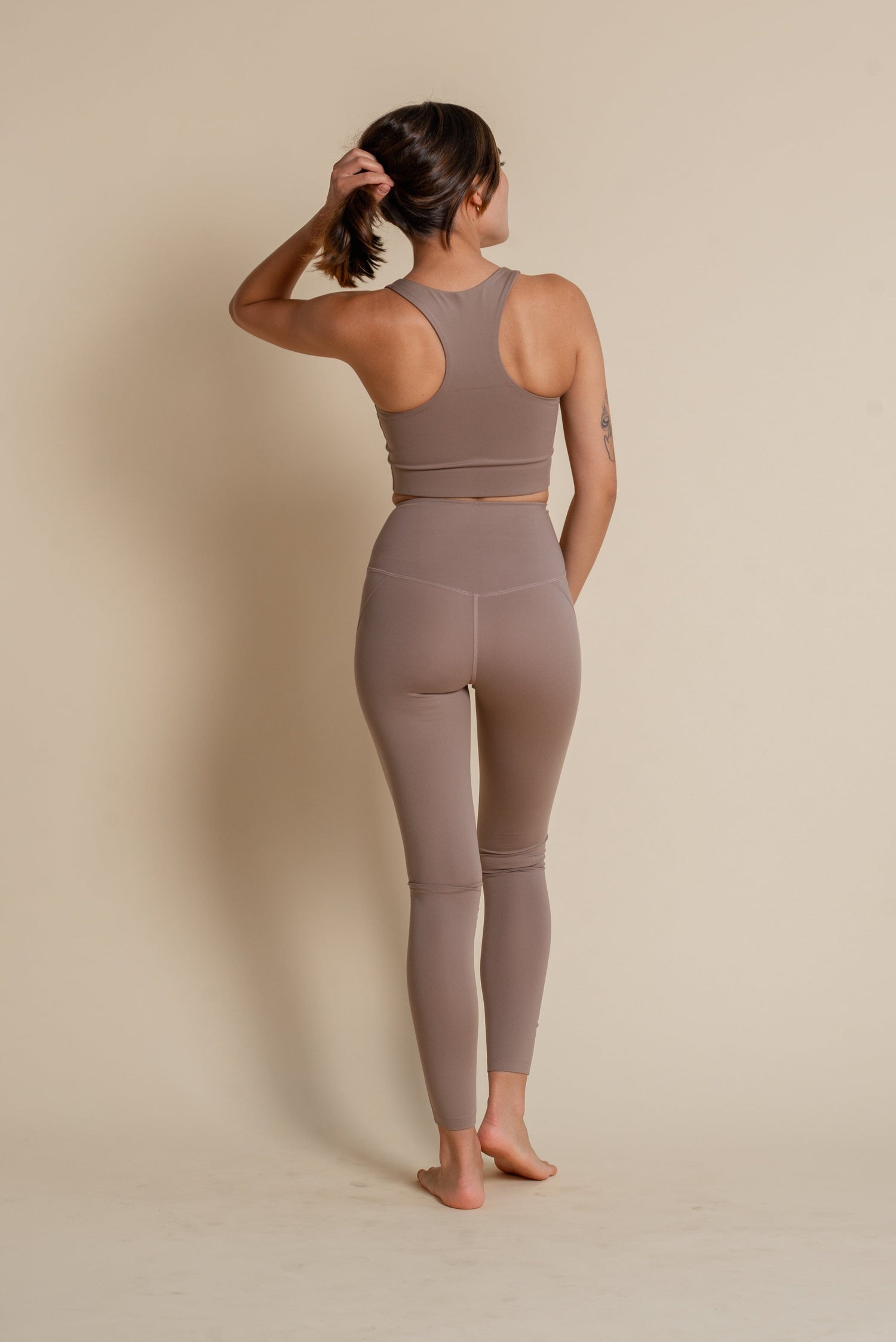 Girlfriend Collective W's Compressive Legging - Limited Colors - Made From Recycled Plastic Bottles Limestone Normal Pants