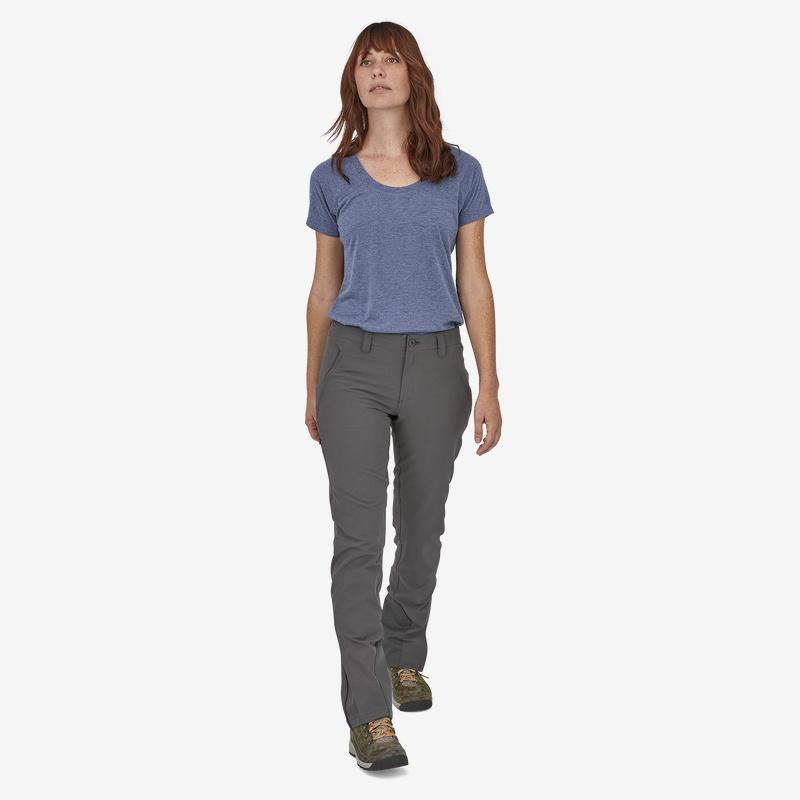 Patagonia - W's Crestview Hiking Pants - Recycled Polyester - Weekendbee - sustainable sportswear