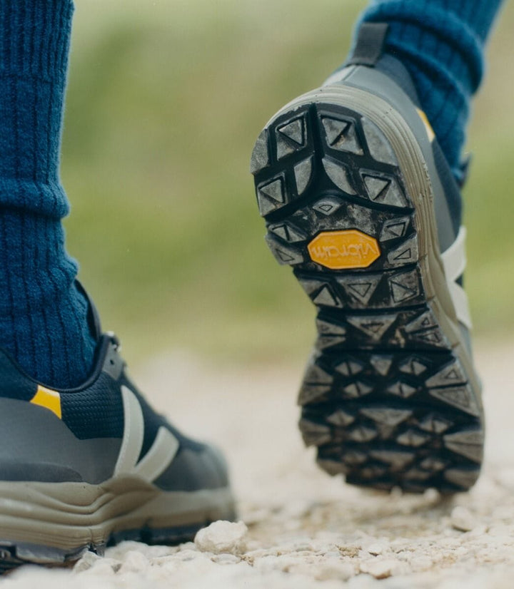 W's Dekkan Alveomesh - Recycled Polyester Shoes Veja