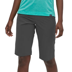 Patagonia - W's Dirt Roamer Bike Shorts - Recycled polyester - Weekendbee - sustainable sportswear