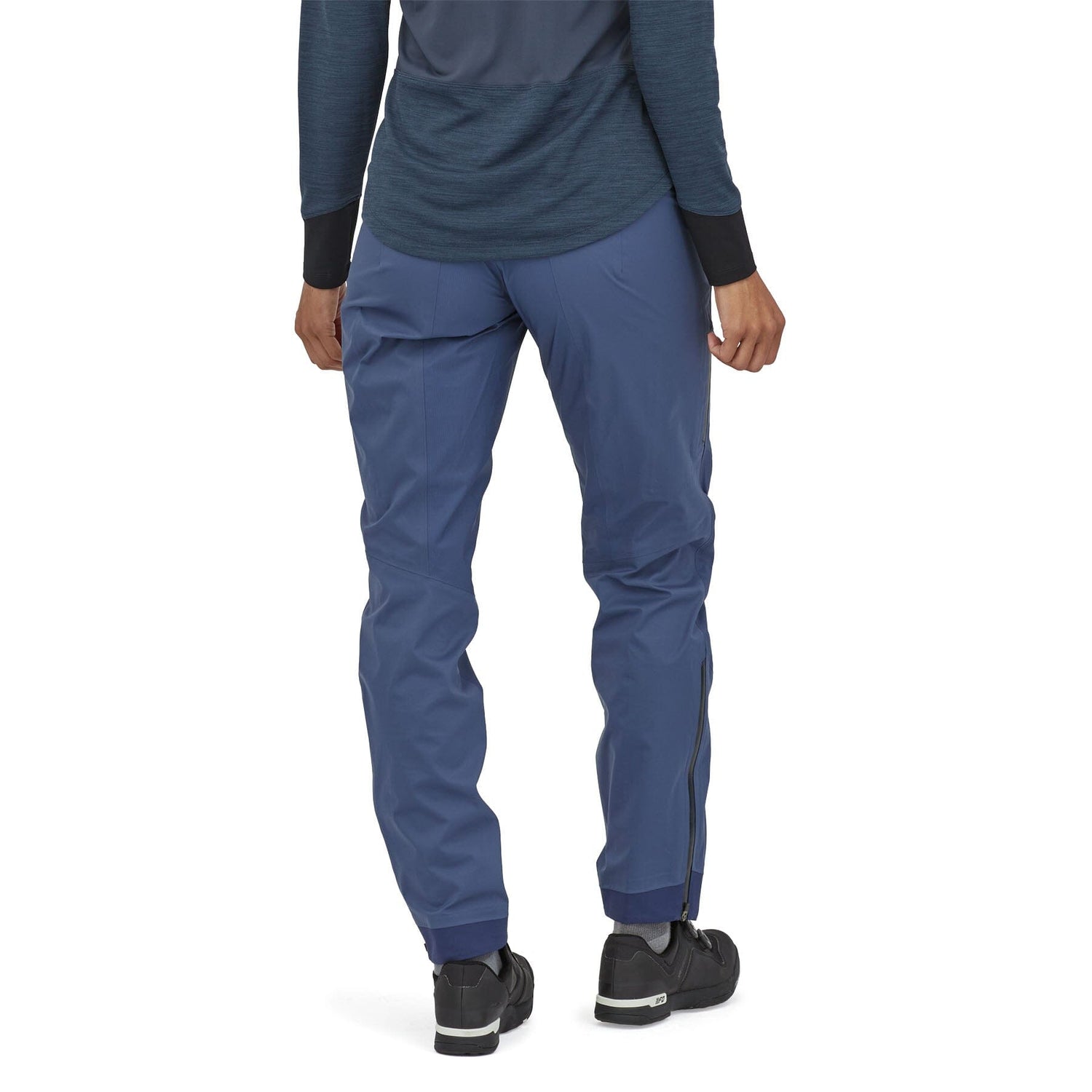 Patagonia - W's Dirt Roamer Storm Pants - Recycled Nylon - Weekendbee - sustainable sportswear