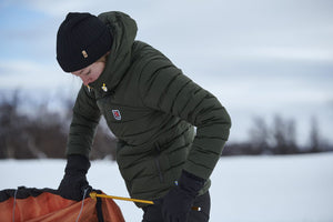 Fjällräven W's Expedition Pack Down Hoodie - Recycled Nylon & Traceable Down Black
