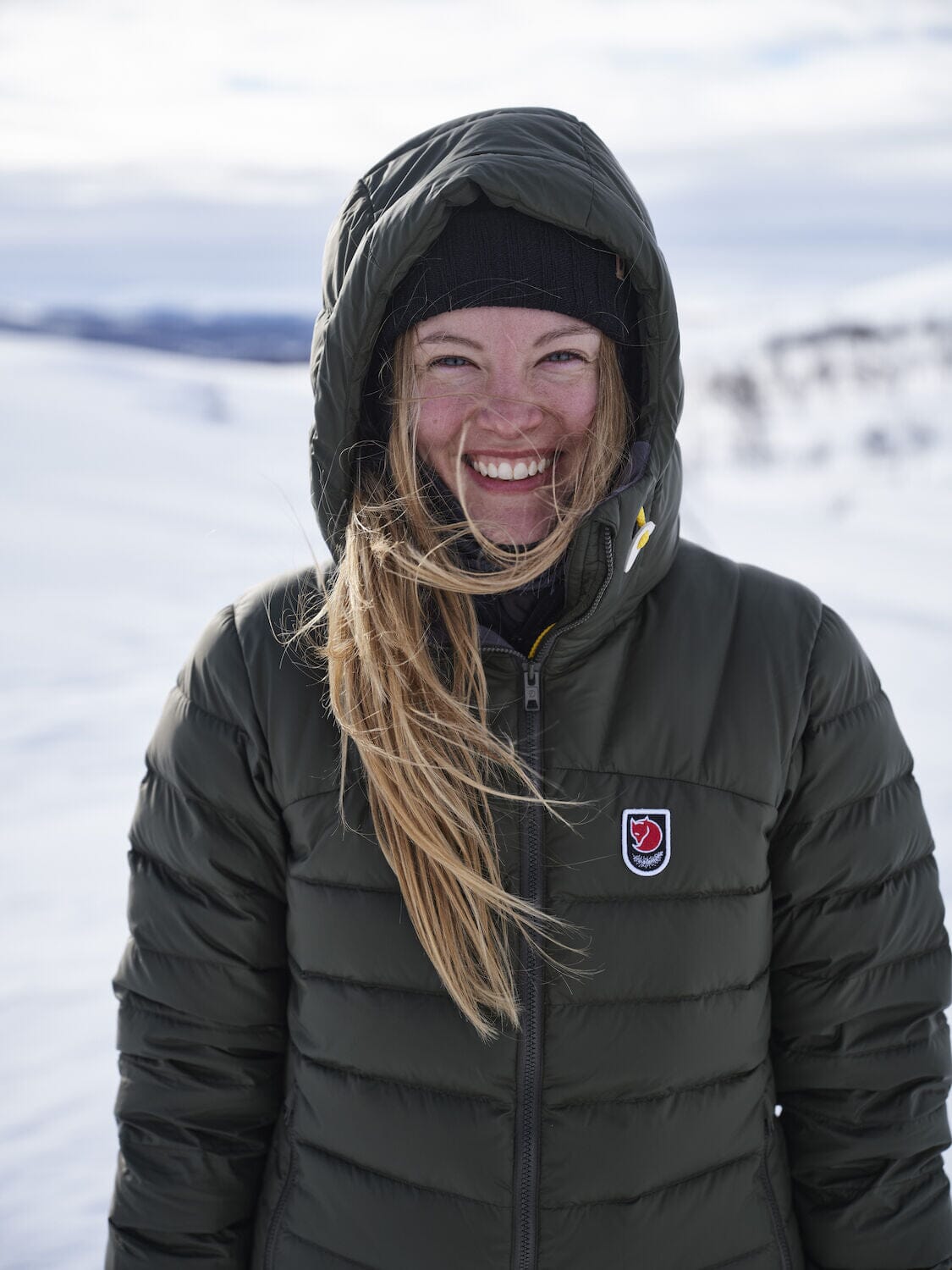 Fjällräven - W's Expedition Pack Down Hoodie - Recycled Nylon & Traceable Down - Weekendbee - sustainable sportswear
