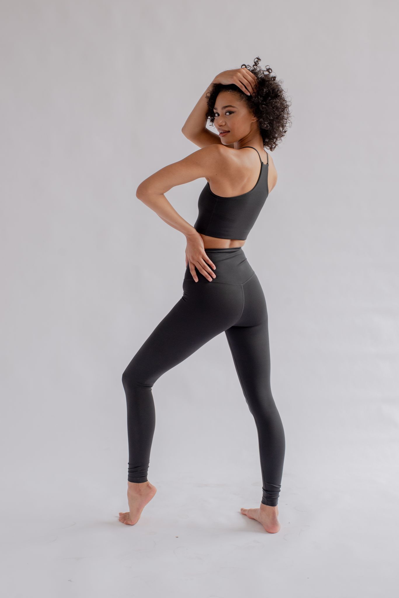 Girlfriend Collective W's Float High-Rise Legging - Made from Recycled plastic bottles Black Pants