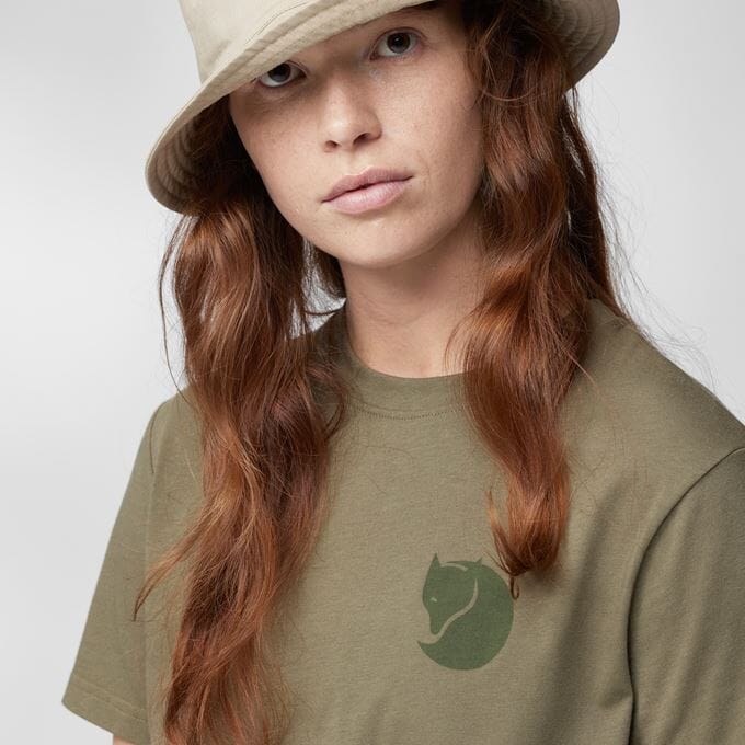 Fjällräven W's Fox Boxy Logo Tee - Organic Cotton & Recycled Polyester Green Shirt