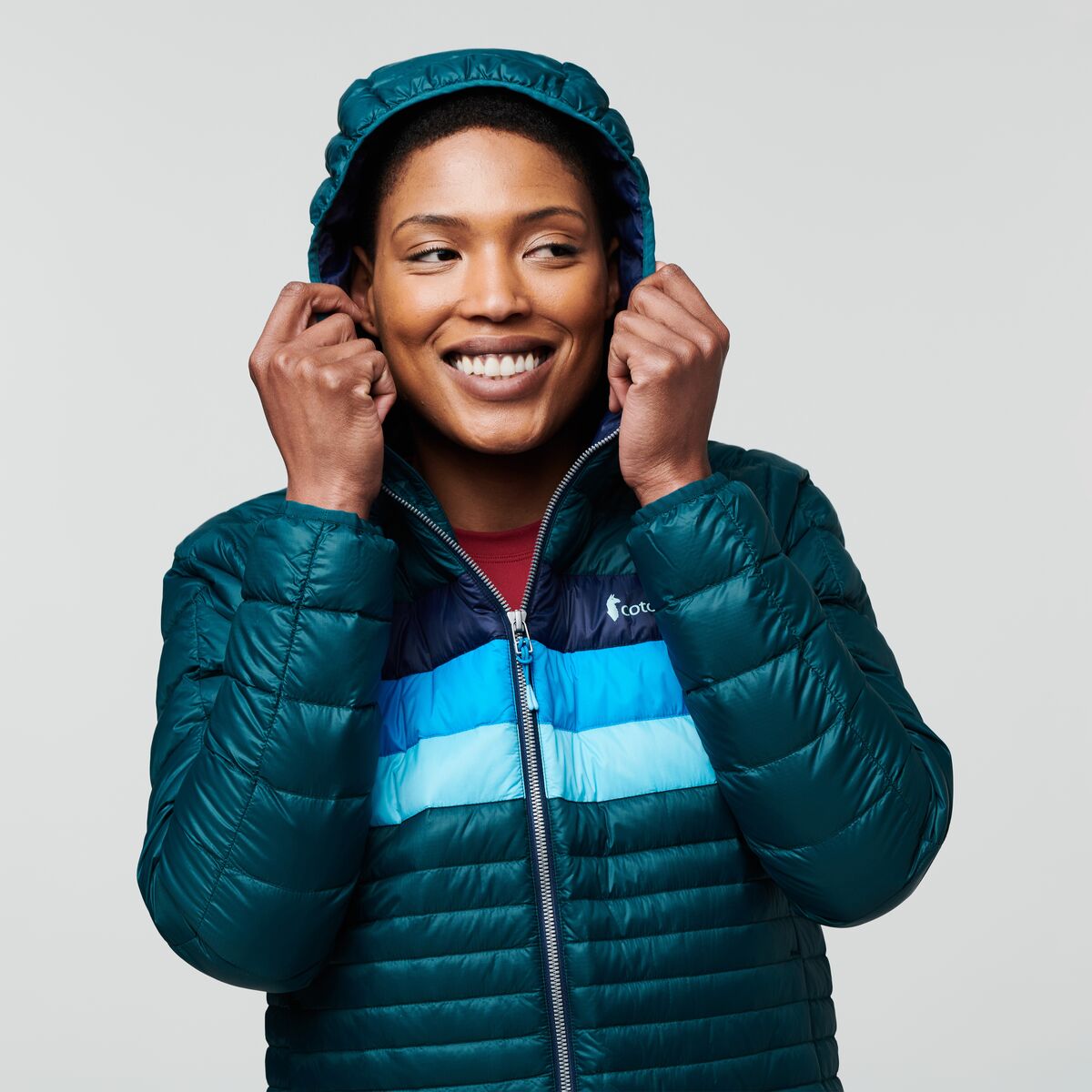 Cotopaxi W's Fuego Down Hooded Jacket - Responsibly sourced down Deep Ocean Stripes Jacket