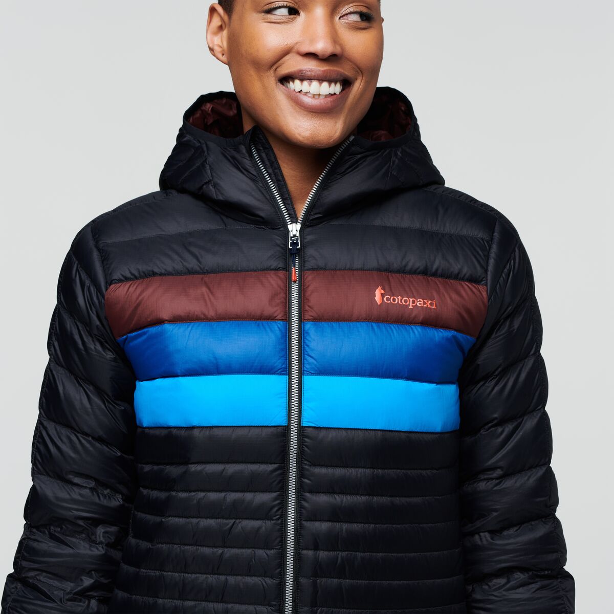 Cotopaxi W's Fuego Down Hooded Jacket - Responsibly sourced down Black & Chestnut Stripes Jacket