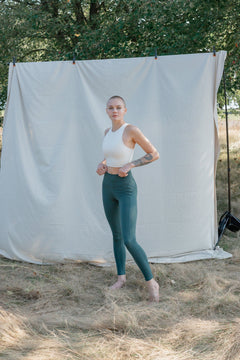 Girlfriend Collective - W's High-Rise Pocket Legging - Made From Recycled Water Bottles - Weekendbee - sustainable sportswear