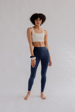 Girlfriend Collective - W's High-Rise Pocket Legging - Made From Recycled Water Bottles - Weekendbee - sustainable sportswear