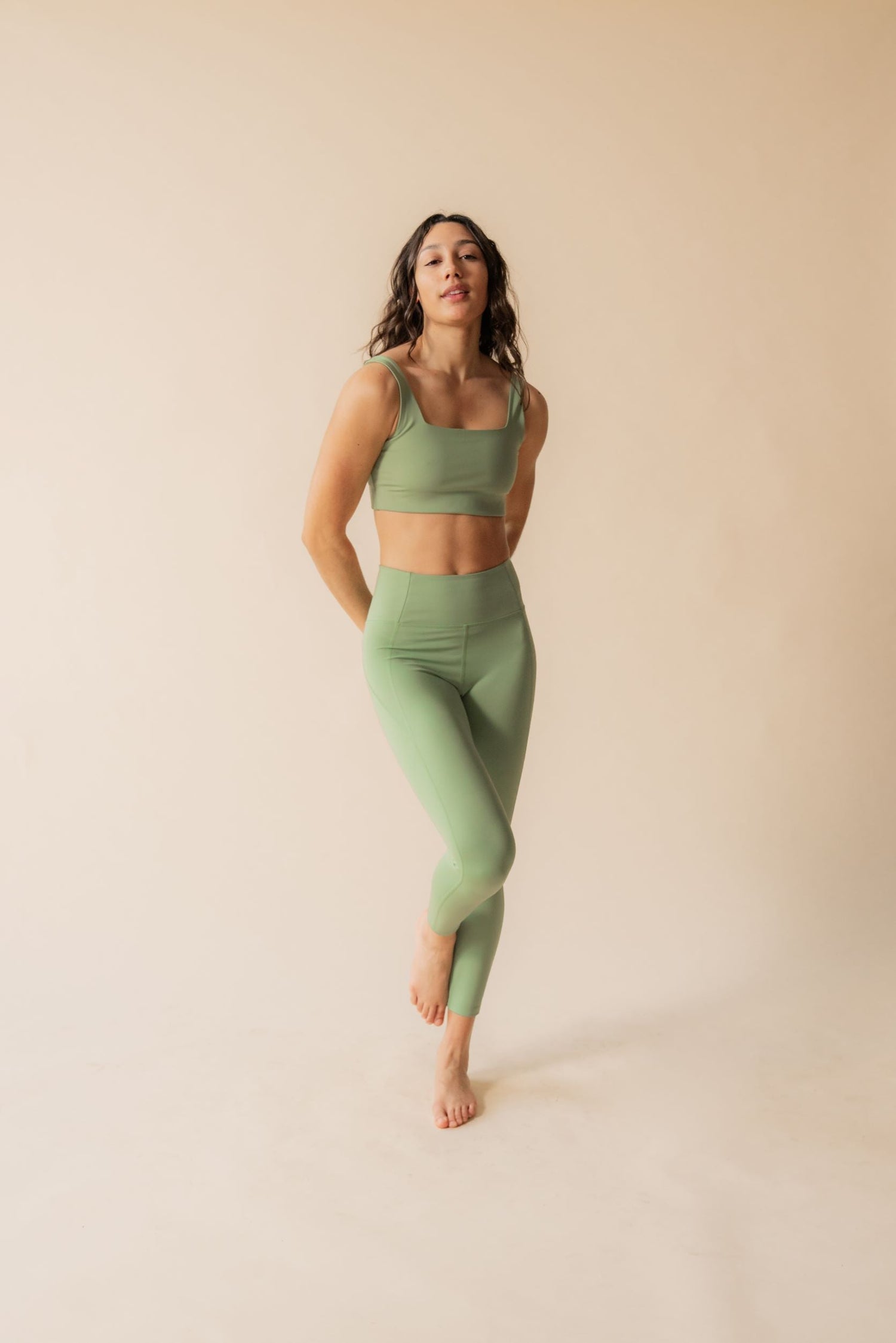 Girlfriend Collective W's High-Rise Pocket Legging - Made From Recycled Water Bottles Mantis Normal Pants