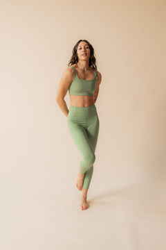 Girlfriend Collective - W's High-Rise Pocket Legging - Made From Recycled Water Bottles - Weekendbee - sustainable sportswear