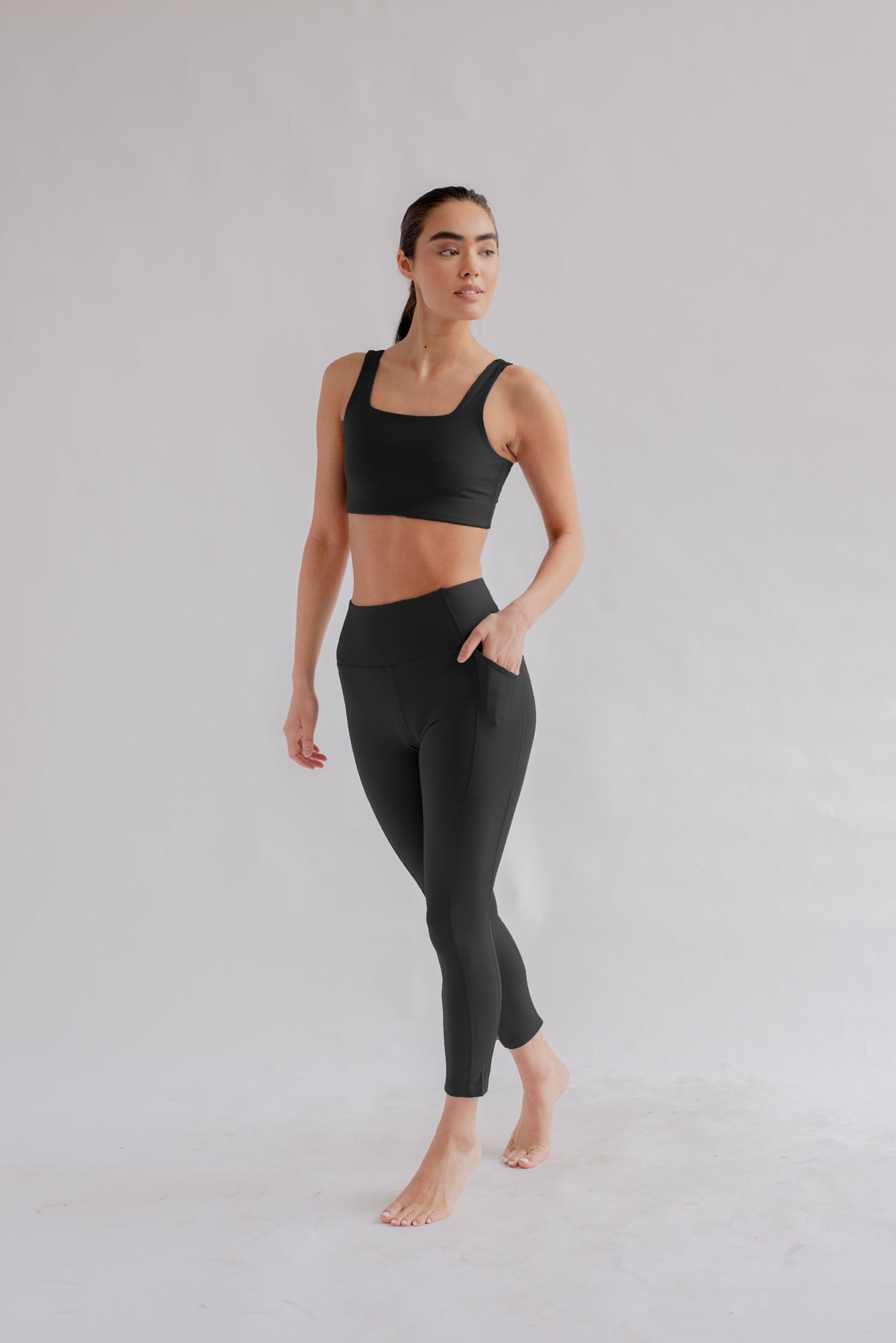 Girlfriend Collective W's High-Rise Pocket Legging - Made From Recycled Water Bottles Black Pants