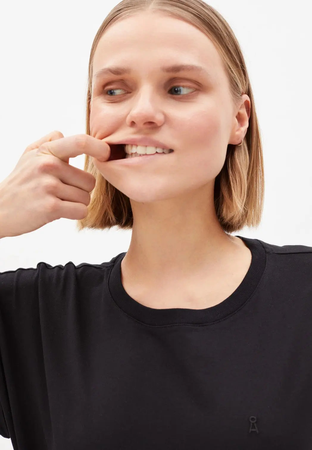 W's Idaara T-shirt - 100% Organic cotton Shirt Armedangels