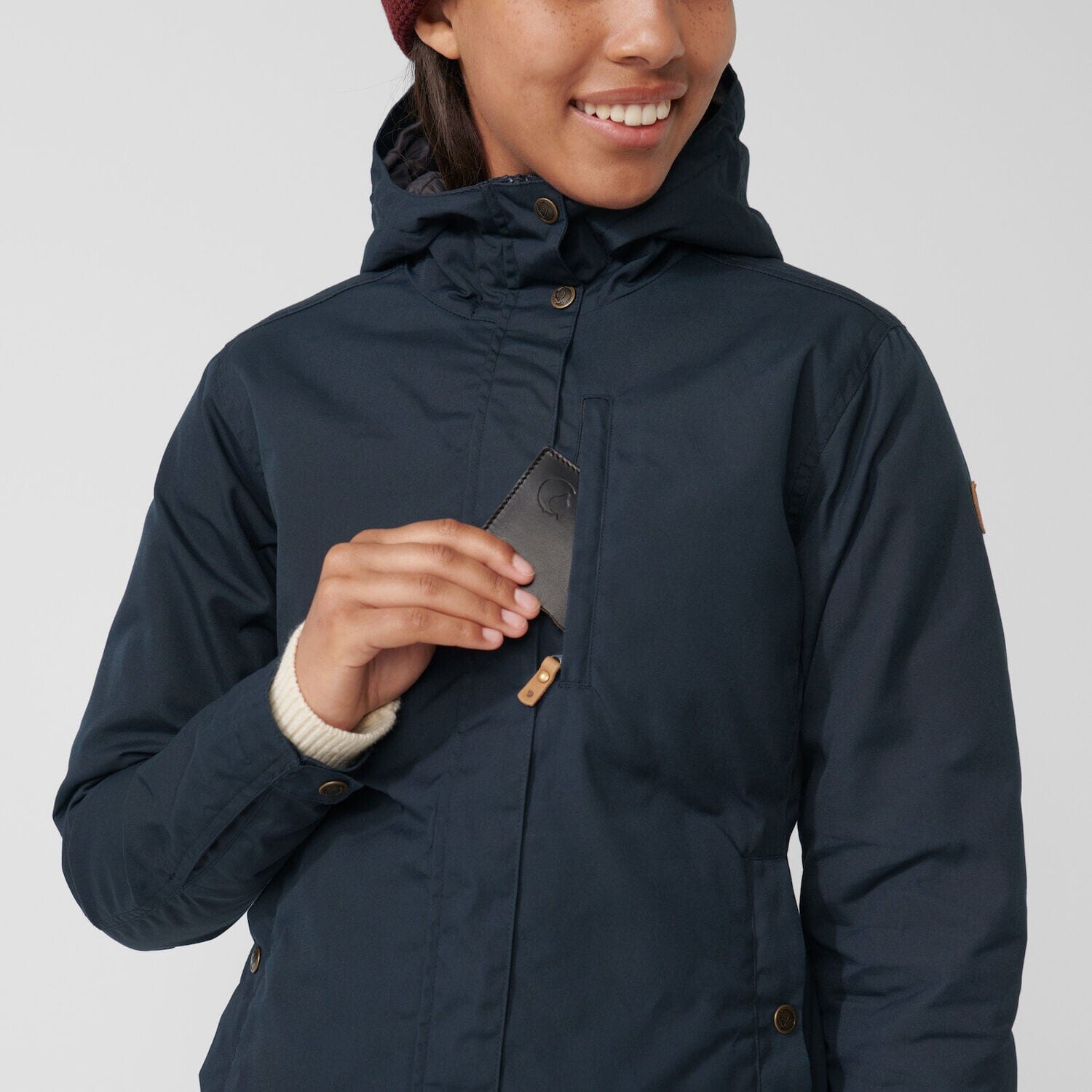 Fjällräven - W's Kiruna Padded Parka - Recycled Polyester & Organic Cotton - Weekendbee - sustainable sportswear