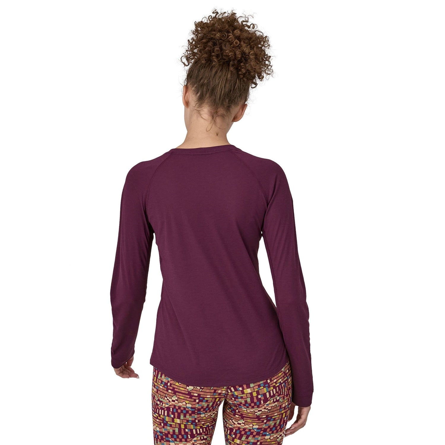 Patagonia - W's L/S Cap Cool Trail Shirt - Recycled PET & Naia™ Renew - Weekendbee - sustainable sportswear