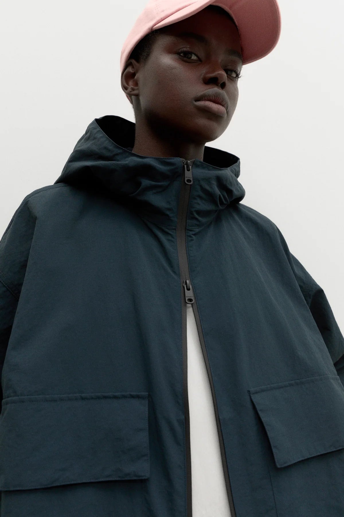 Ecoalf - W's Nevisalf Oversize Jacket - 100% Recycled nylon - Weekendbee - sustainable sportswear