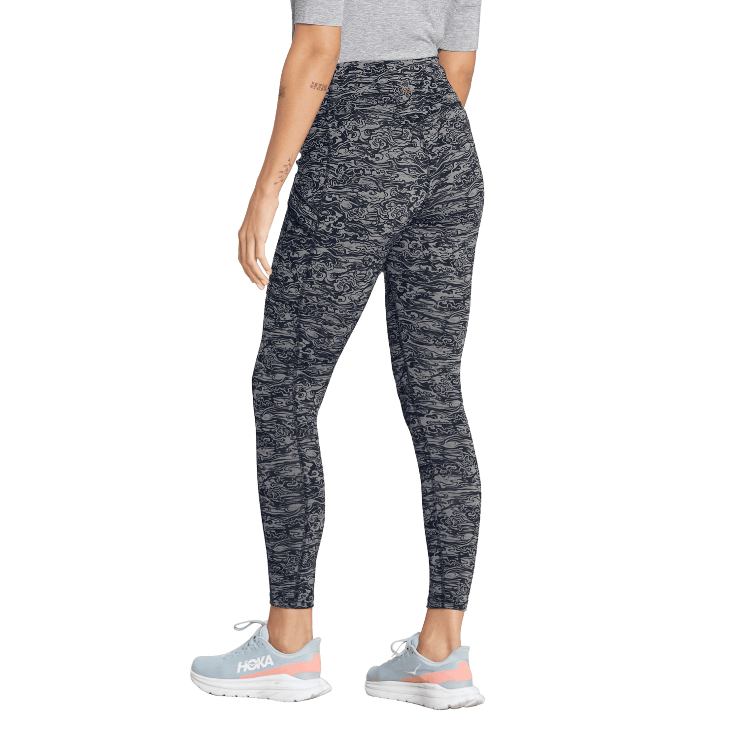 Sherpa - W's Nisha Tight - Recycled polyester - Weekendbee - sustainable sportswear