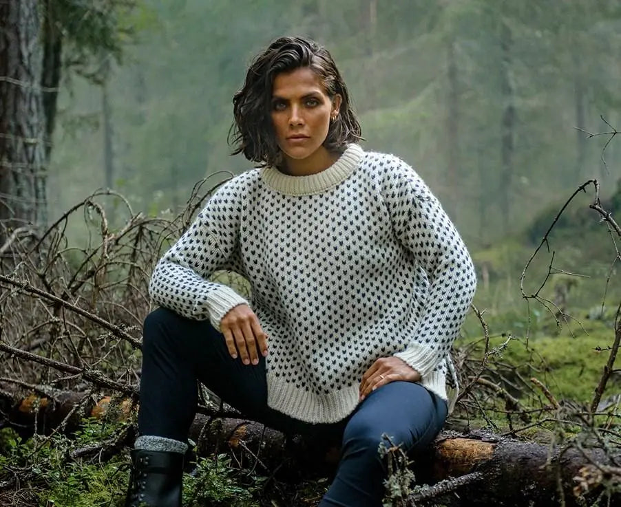 W's Nordsjo Split Seam Sweater - 100% Wool Shirt Devold