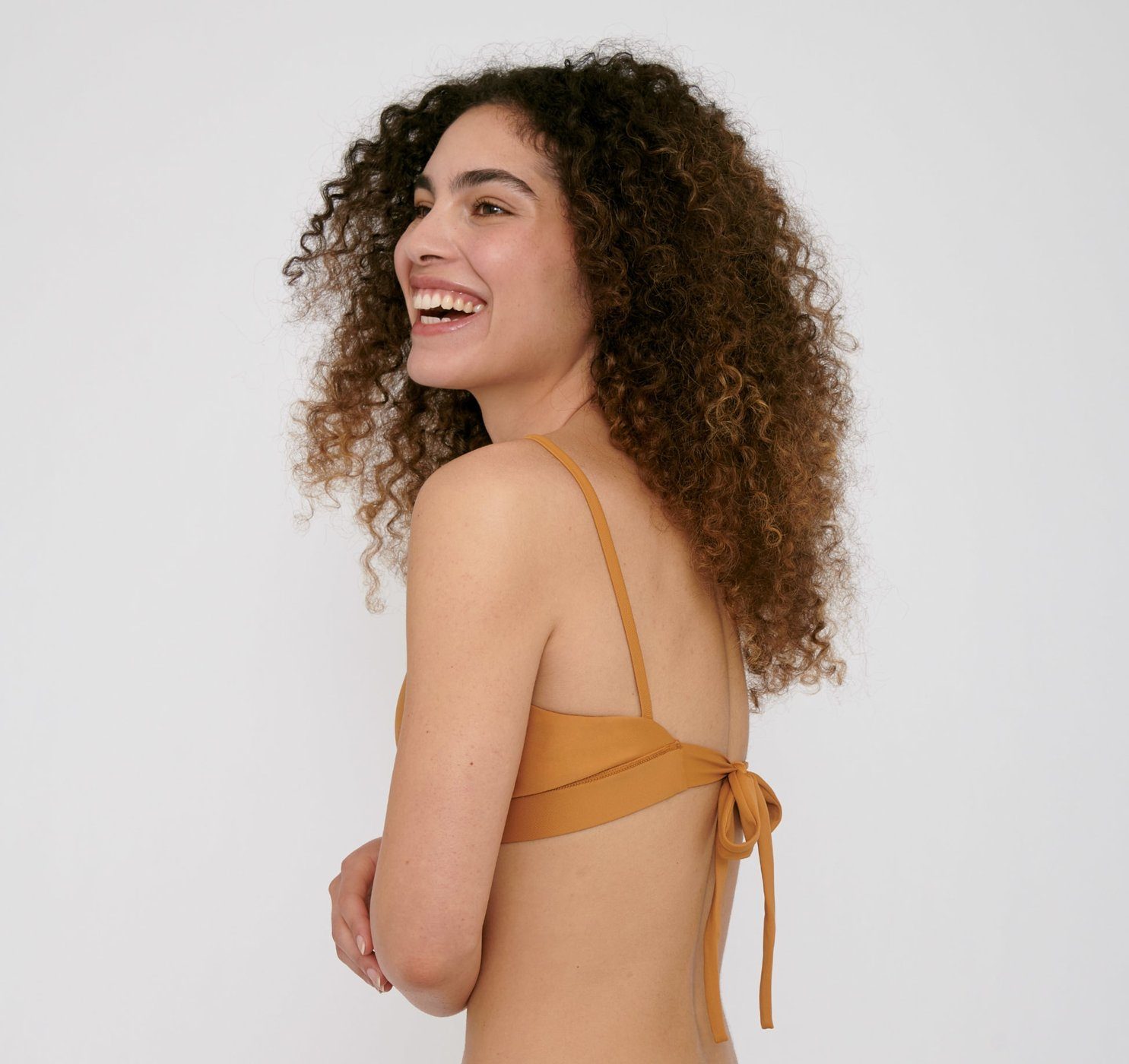 Organic Basics - W's Re-Swim Bikini Top - Recycled Nylon - Weekendbee - sustainable sportswear