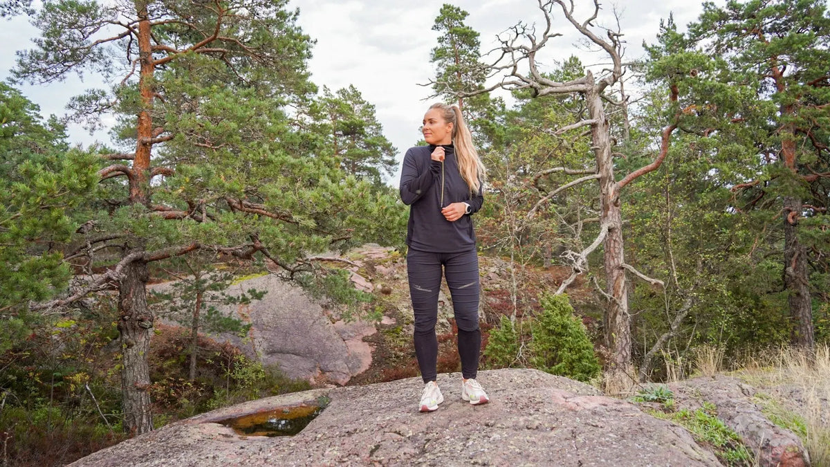 W's Running Cover Zip Neck - Merino Wool Shirt Devold