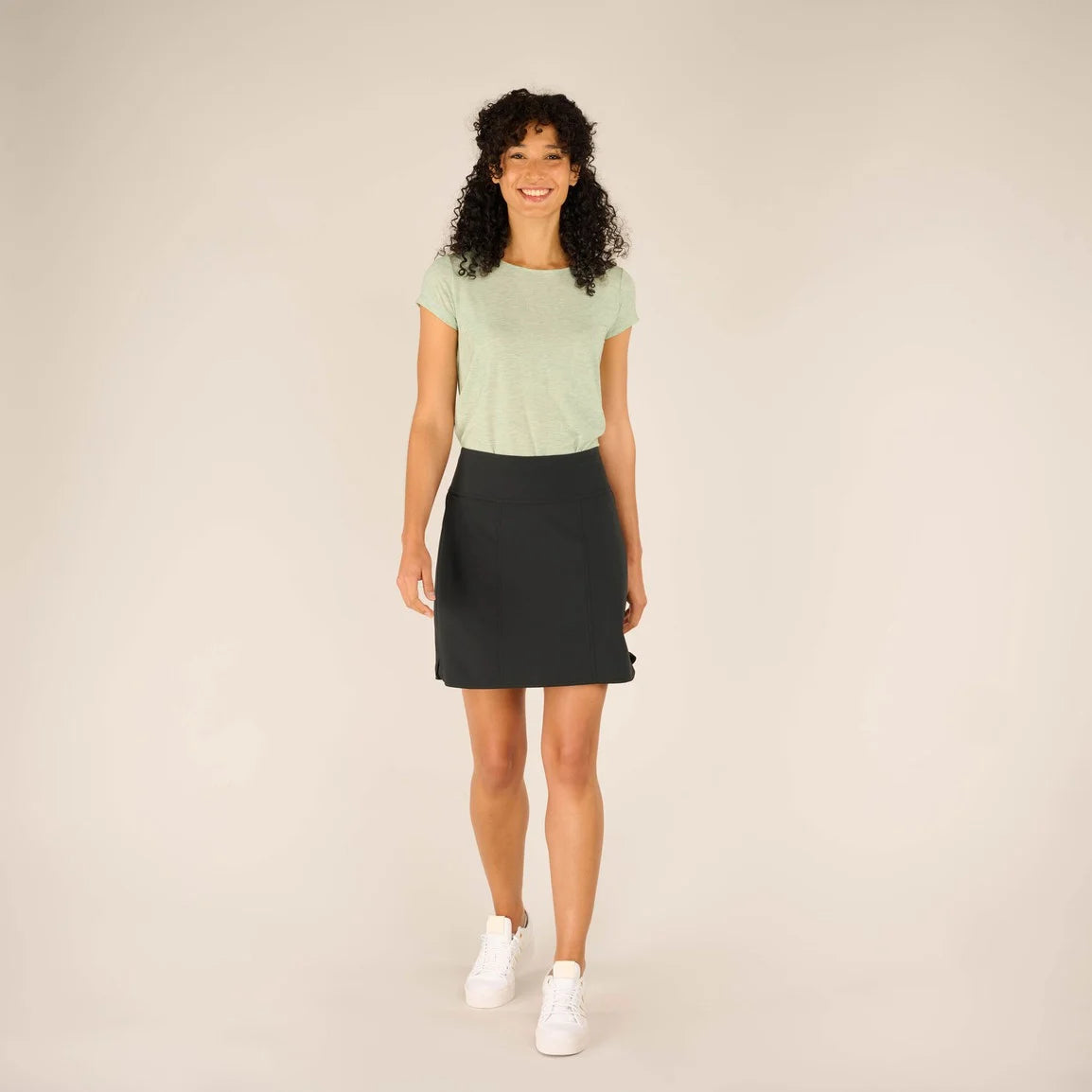 Sherpa - W's Sajilo Adventure Skort - 100% Recycled polyester - Weekendbee - sustainable sportswear