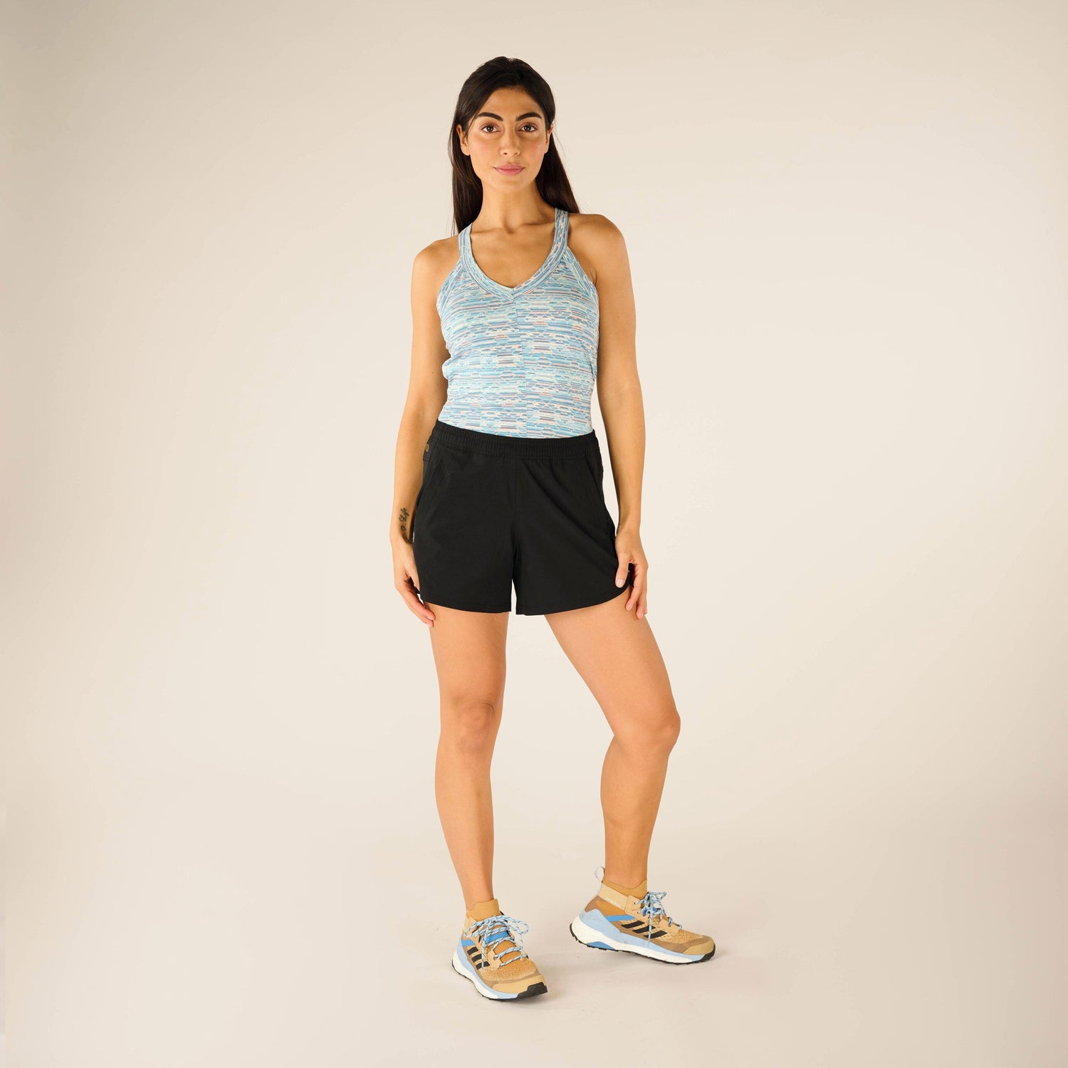 Sherpa - W's Sajilo Pull-On Short - 100% Recycled polyester - Weekendbee - sustainable sportswear