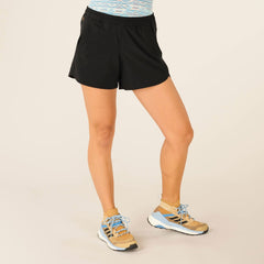 Sherpa - W's Sajilo Pull-On Short - 100% Recycled polyester - Weekendbee - sustainable sportswear