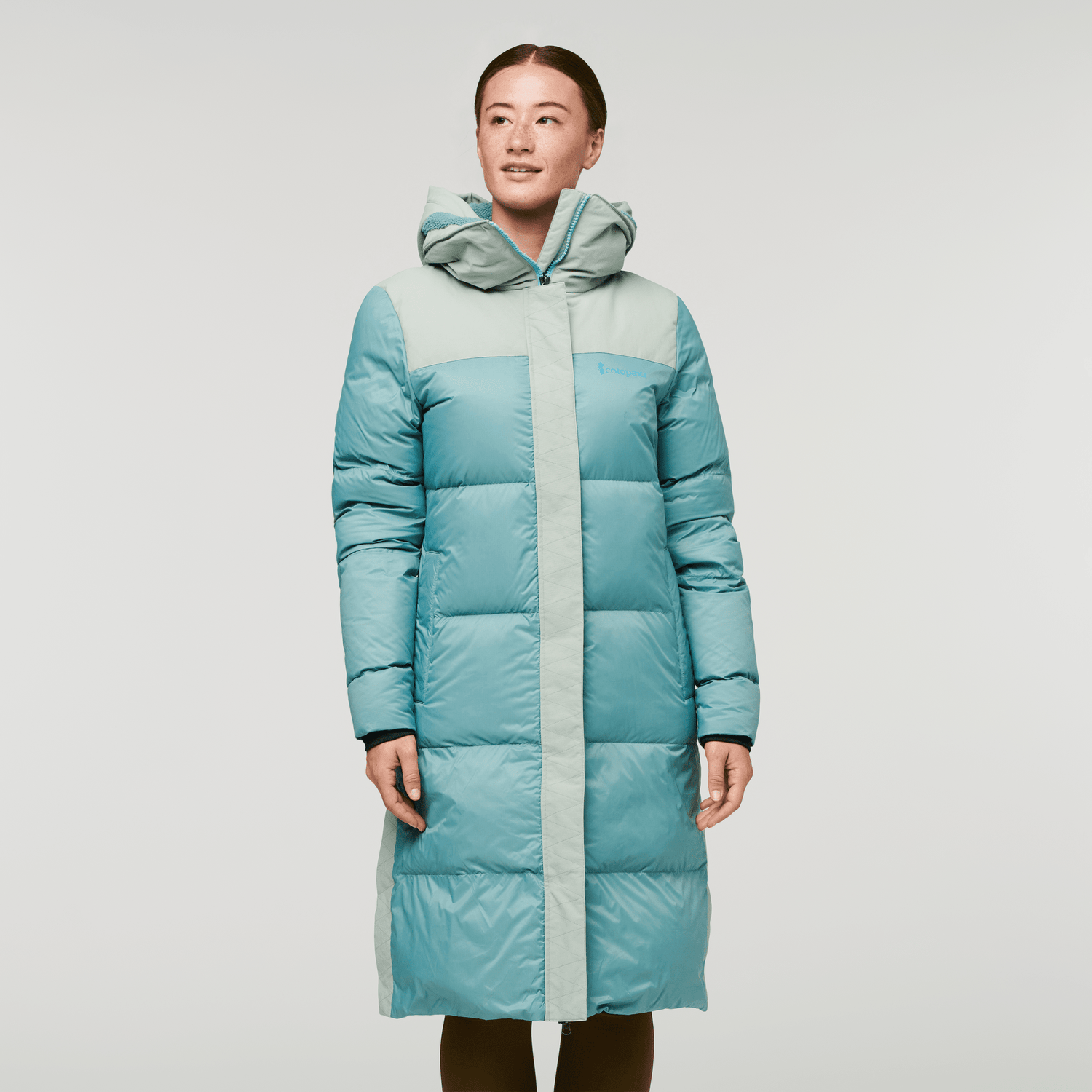 Cotopaxi W's Solazo Down Parka - Responsibly sourced down Silver Leaf & Bluegrass Jacket