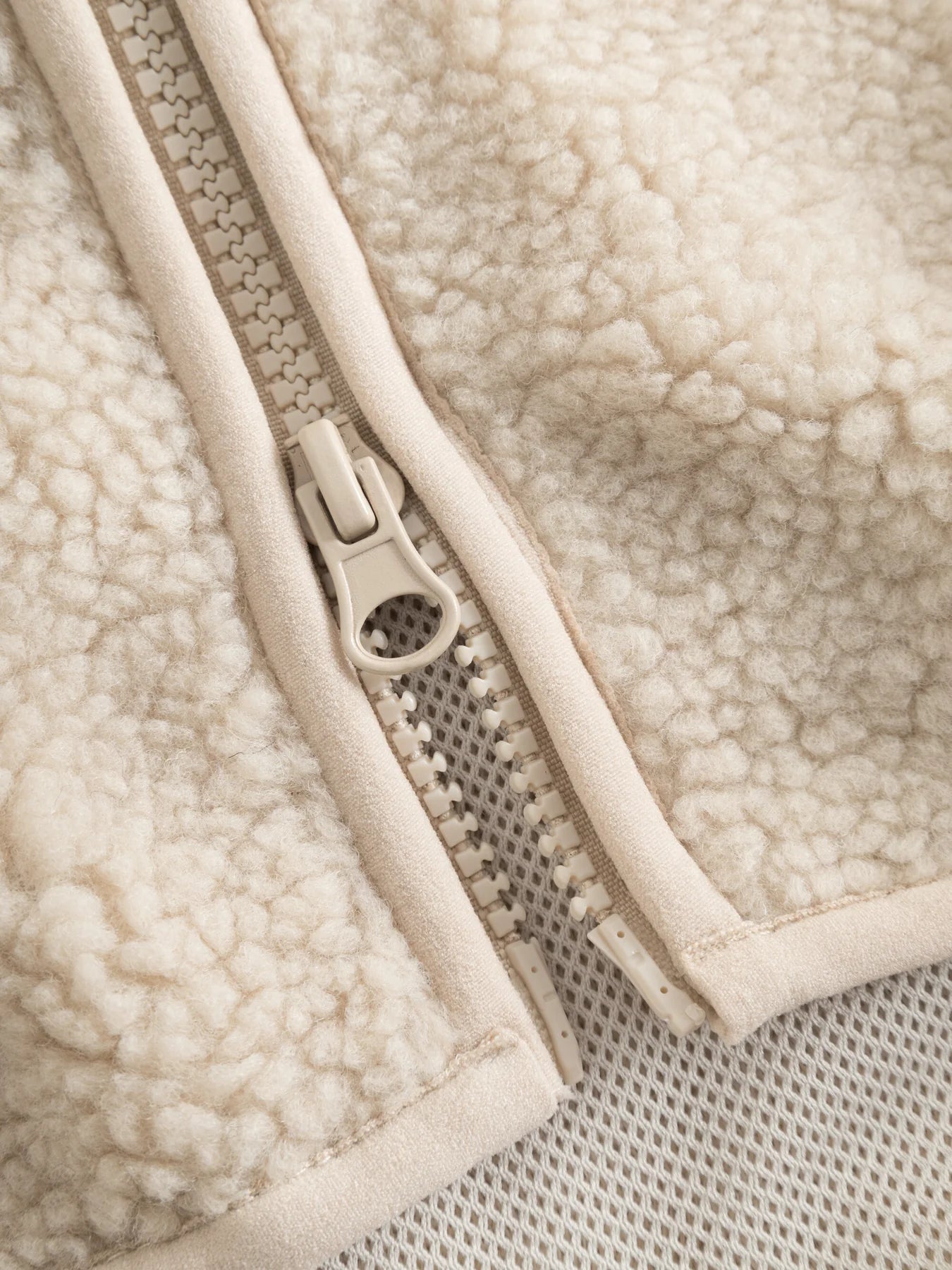 KnowledgeCotton Apparel - W's Teddy high neck fleece zip jacket - 100% Recycled PET - Weekendbee - sustainable sportswear