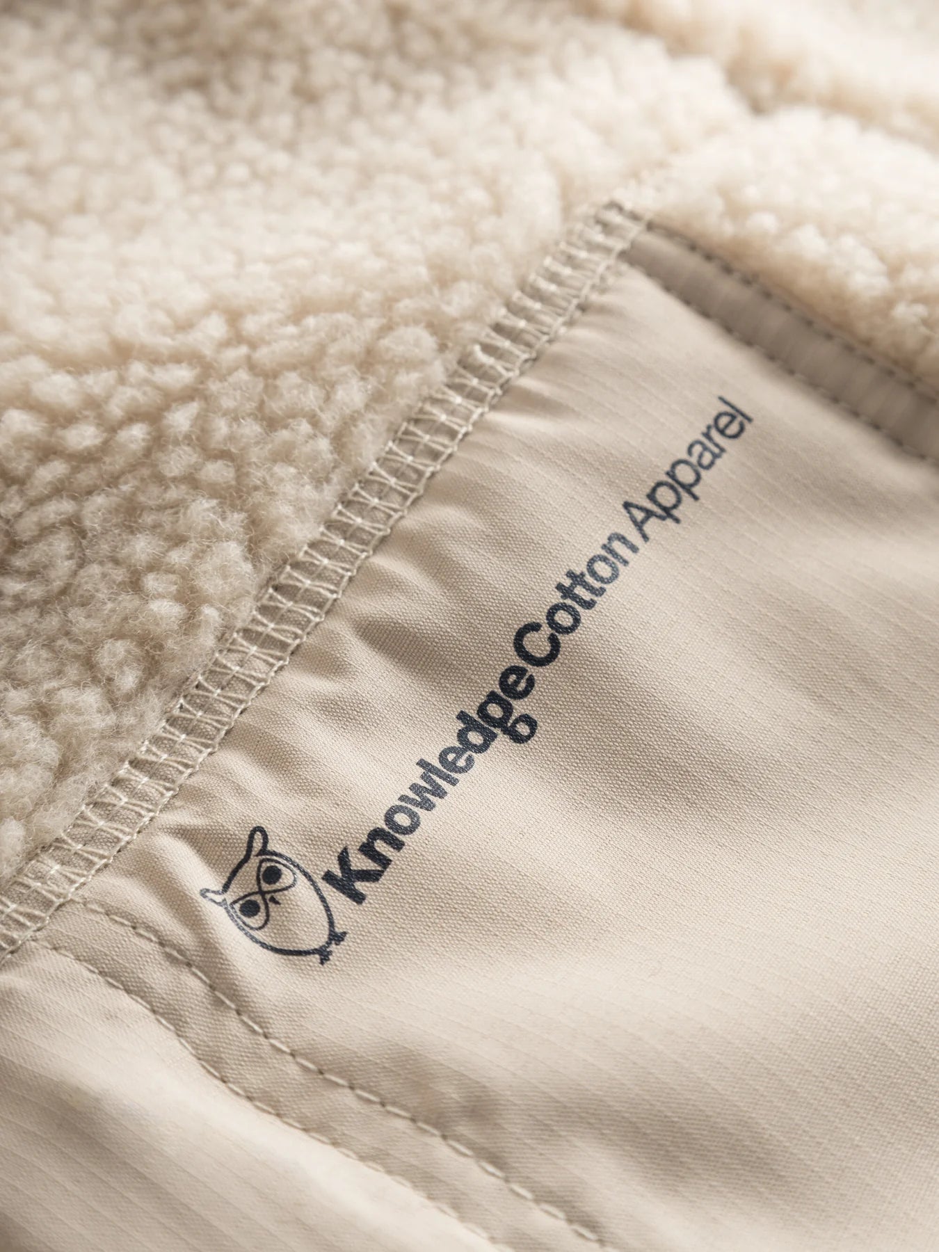 KnowledgeCotton Apparel - W's Teddy high neck fleece zip jacket - 100% Recycled PET - Weekendbee - sustainable sportswear