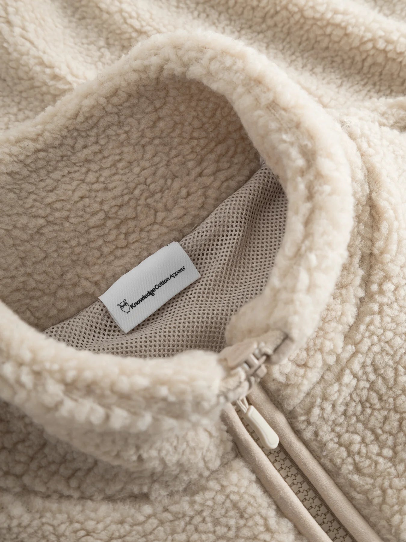 KnowledgeCotton Apparel - W's Teddy high neck fleece zip jacket - 100% Recycled PET - Weekendbee - sustainable sportswear