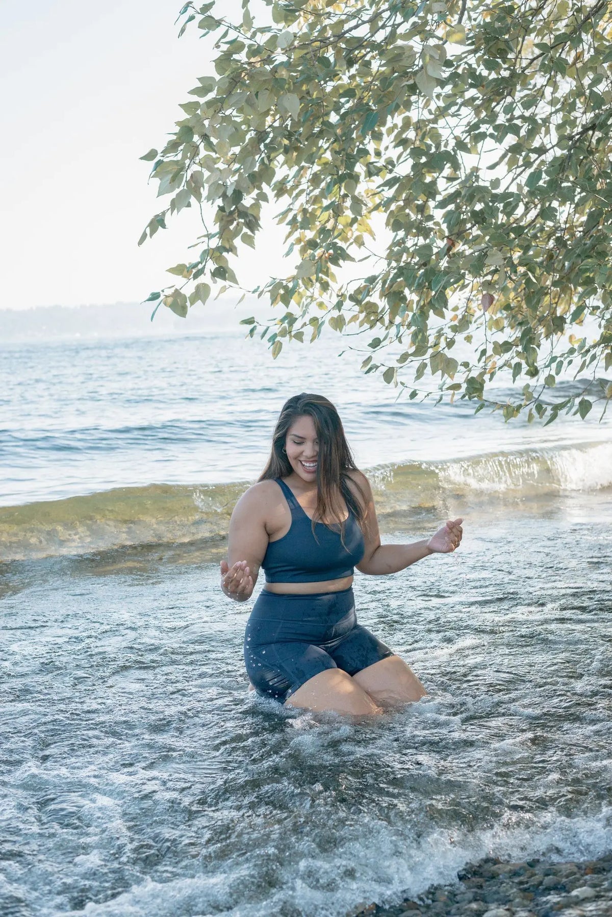 Girlfriend Collective W's Tommy Bra Square Neck - Made from Recycled Plastic Bottles Midnight Underwear