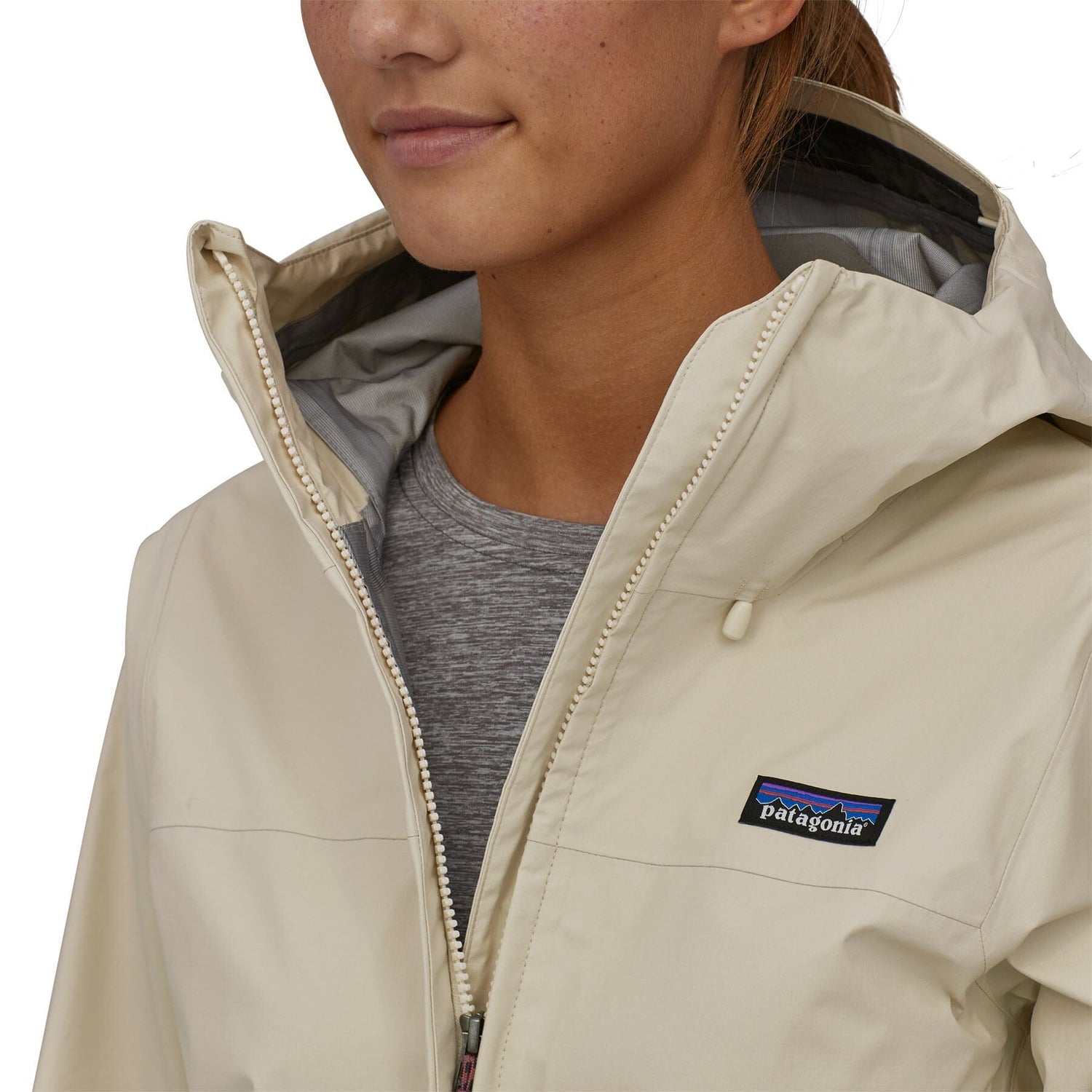 Patagonia - W's Torrentshell 3L Jacket - 100% Recycled Nylon - Weekendbee - sustainable sportswear