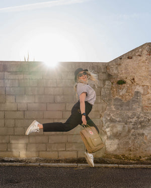 Veja W's V-10 CWL - Cotton Worked as Leather White Sun Peach