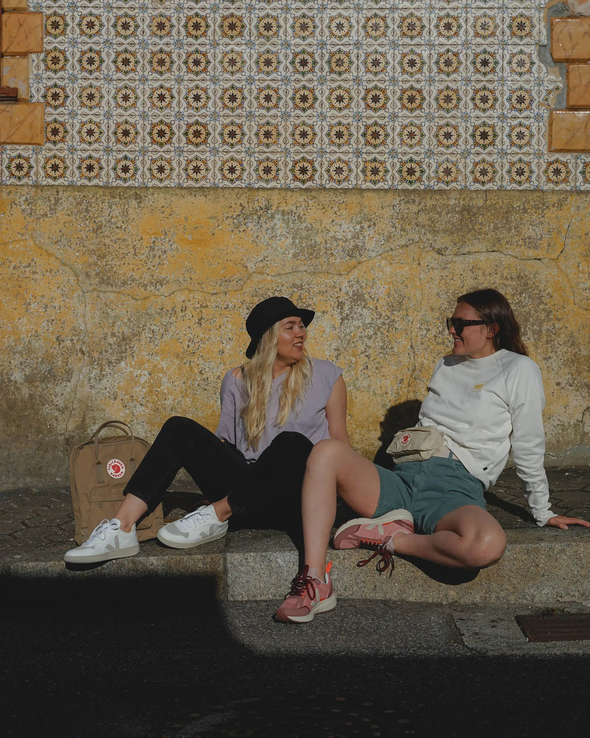 W's V-10 CWL - Cotton Worked as Leather Shoes Veja