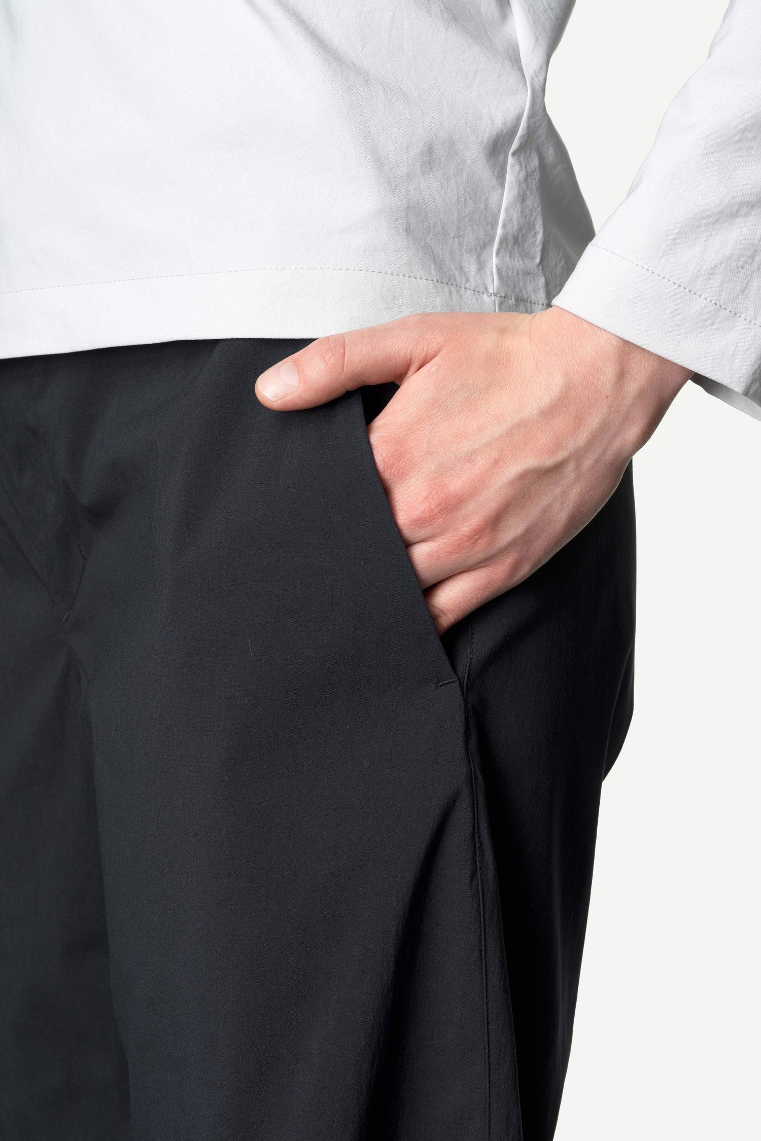 Houdini W's Wadi Shorts - Recycled Polyamide True Black Pants