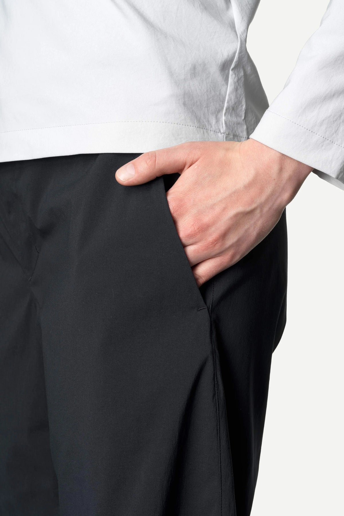 W's Wadi Shorts - Recycled Polyamide Pants Houdini