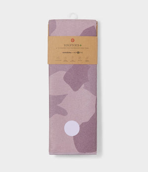 Manduka - Yogitoes+ Repreve Yoga Mat Towel - Recycled Polyester - Weekendbee - sustainable sportswear