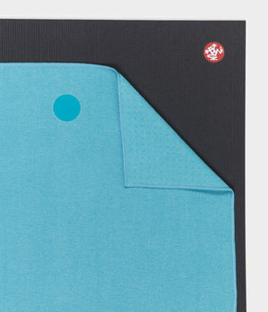 Manduka - Yogitoes+ Repreve Yoga Mat Towel - Recycled Polyester - Weekendbee - sustainable sportswear