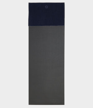 Manduka Yogitoes® Yoga Hand Towel - Made from recycled bottles Midnight